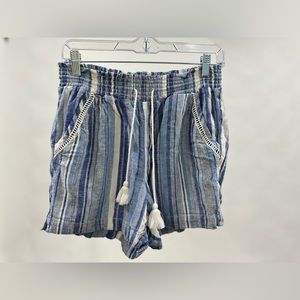 Striped linen like pull up shorts